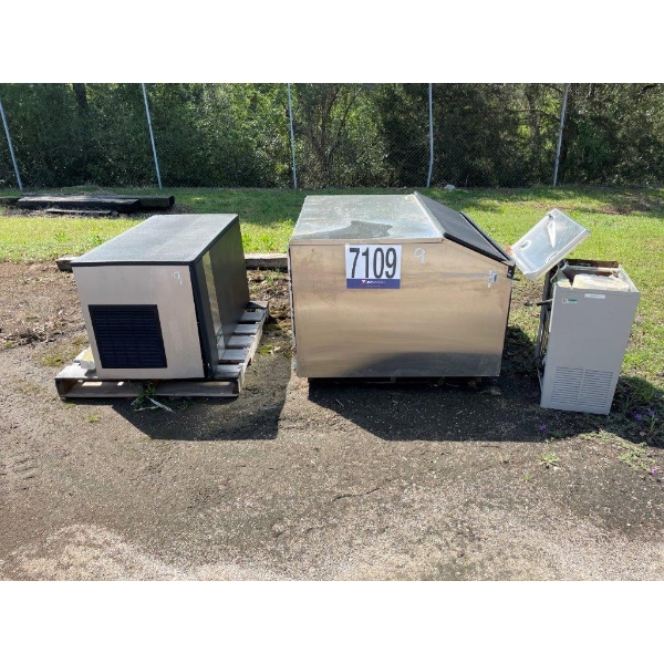 WATER FOUNTAIN & ICE MACHINE