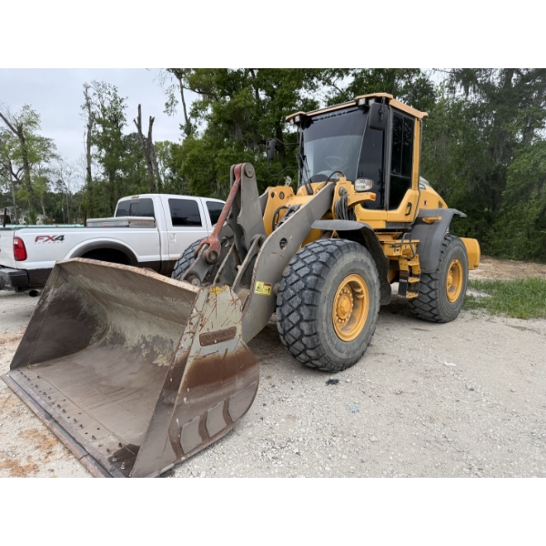 2015 VOLVO L90H Wheel Loader