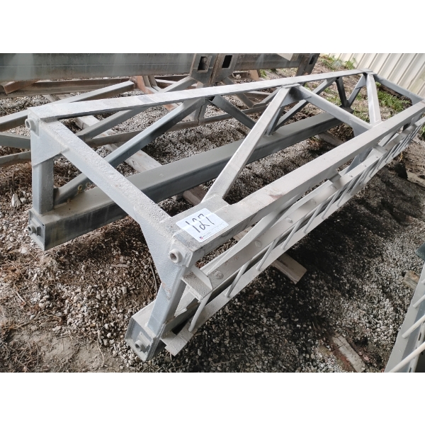 PILE DRIVER LEADS