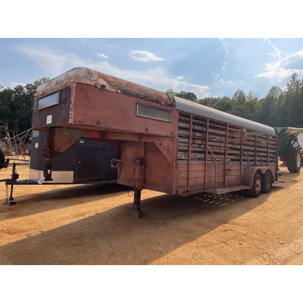 24' HORSE TRAILER
