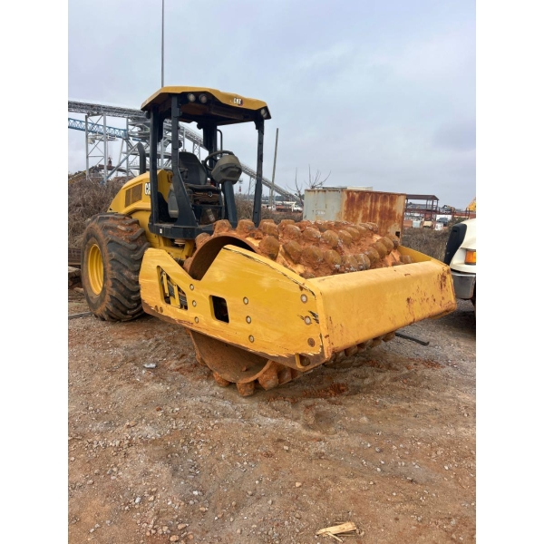 2022 CAT CP11 GC Roller