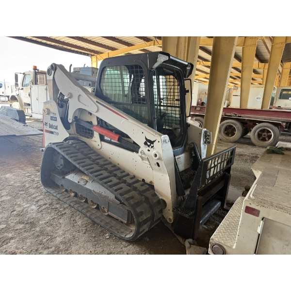 2016 BOBCAT T740 Skid Steer Loader - Crawler