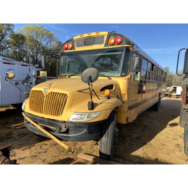 2005 IC BUS CE200 Bus