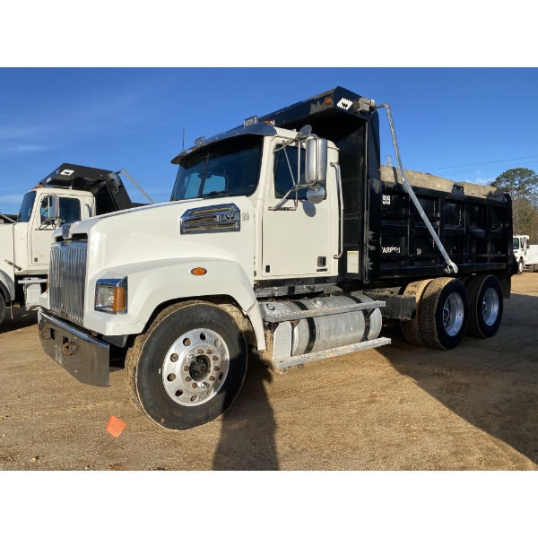 2017 WESTERN STAR 4700SF Dump Truck