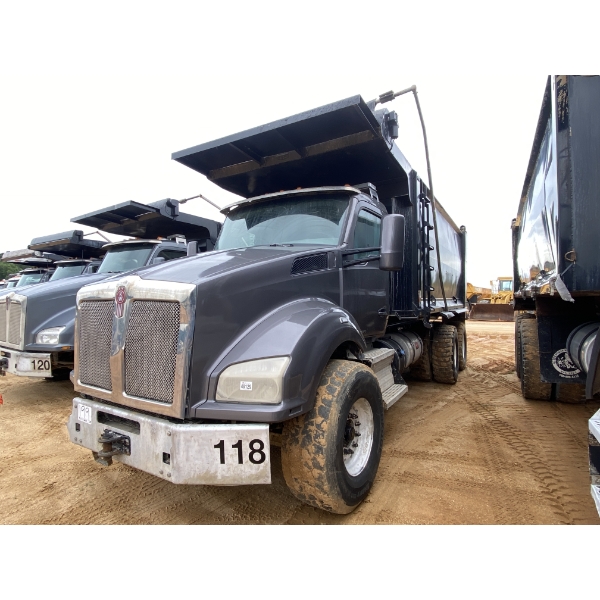 2019 KENWORTH T880 Dump Truck