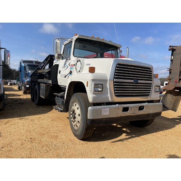 1997 FORD LT9000 Boom / Crane Truck