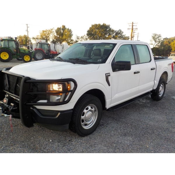 2023 FORD F150 XL Pickup Truck