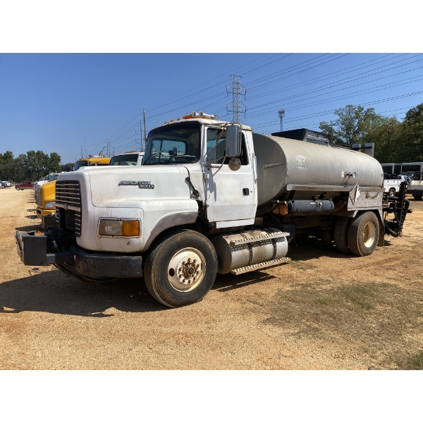 1995 FORD AERO-MAX L-9000 Asphalt Distributor Truck