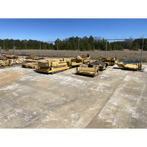 CAT MINE TRUCK PANELS, LADDERS, PLATFORMS, & CYLINDERS