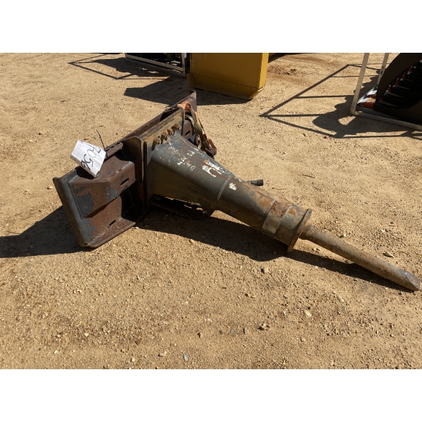 BOBCAT HYDRAULIC BREAKER