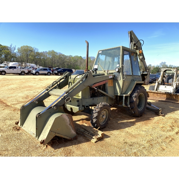1989 CASE 480E Backhoe