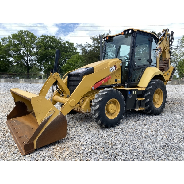 2021 CAT 420 Backhoe