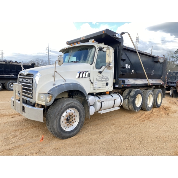 2007 MACK CTP713 Dump Truck