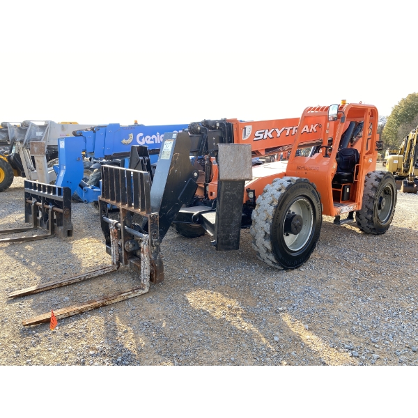 2020 SKYTRAK 10054 Forklift - Telehandler