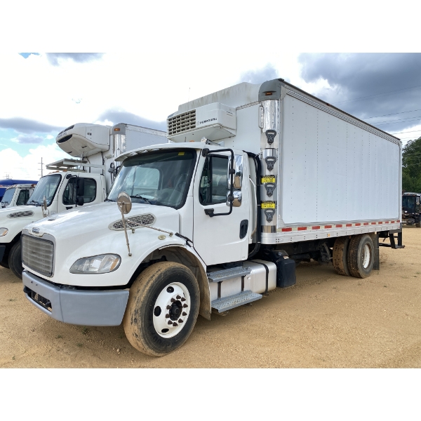 2015 FREIGHTLINER M2 Box Truck