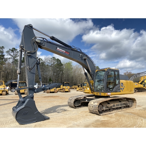 2023 JOHN DEERE 210P Excavator