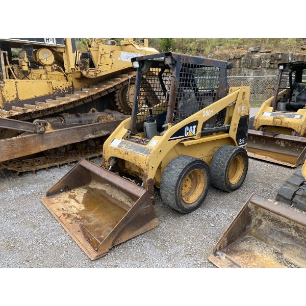 1999 CAT 216 Skid Steer Loader - Wheel