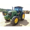Image 1 : 2016 JOHN DEERE 6135E Farm Tractor