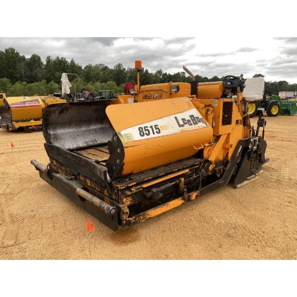 2005 LEEBOY 8515 Asphalt Paver