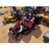 Image 3 : TROY BILT 30" RIDER Lawn Mower