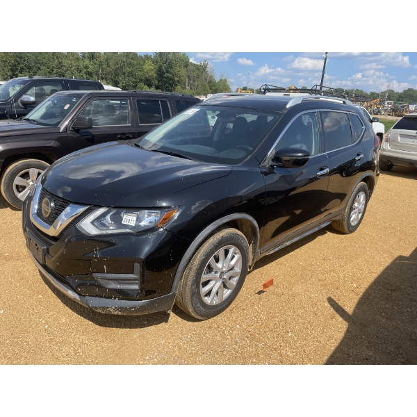 2018 NISSAN ROUGE SV SUV