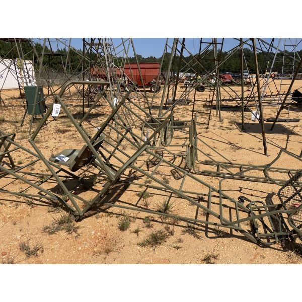 LADDER DEER STAND SINGLE SEAT, APPROX 12'