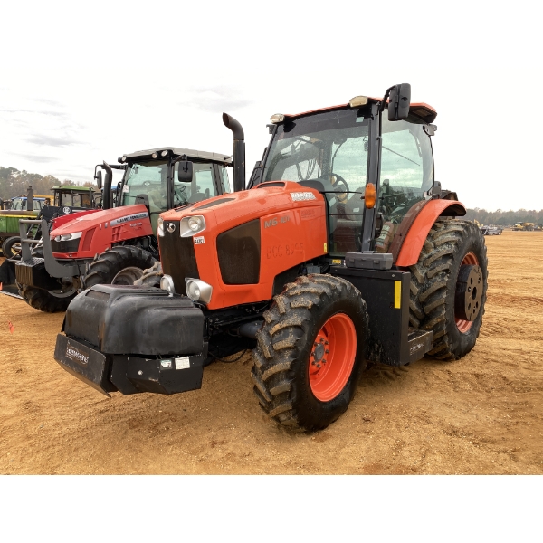 2017 KUBOTA M6-101 Farm Tractor