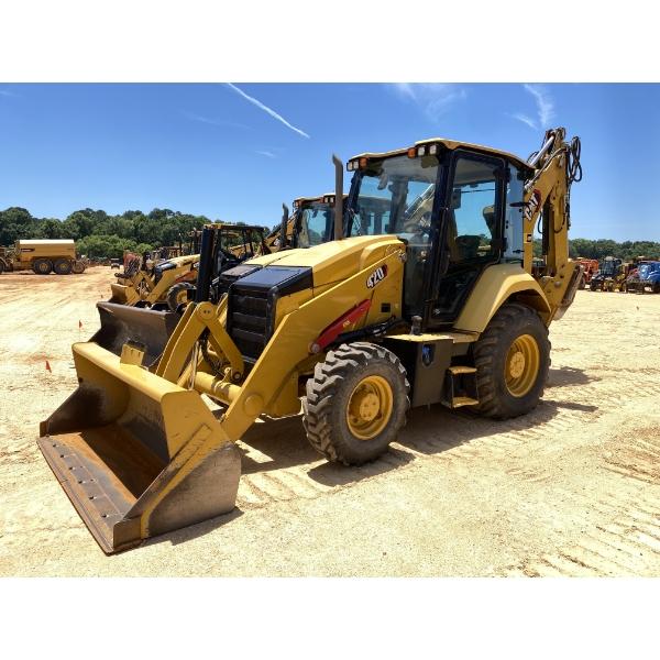 2023 CAT 420 Backhoe
