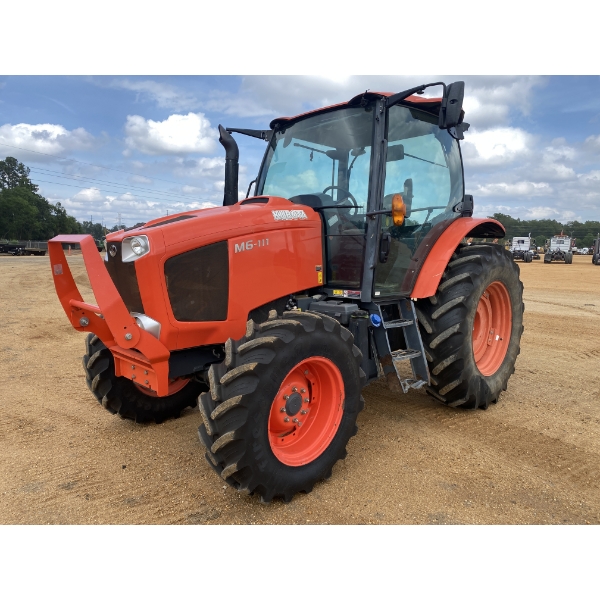 2019 KUBOTA M6-111 Farm Tractor