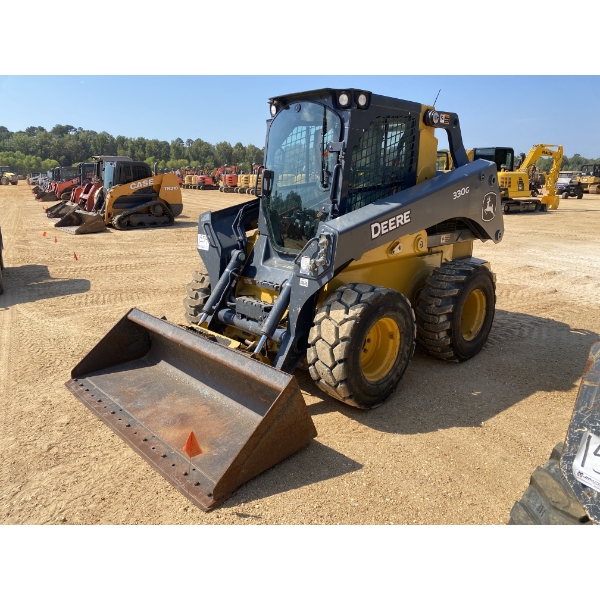 2021 JOHN DEERE 330G Skid Steer Loader - Wheel