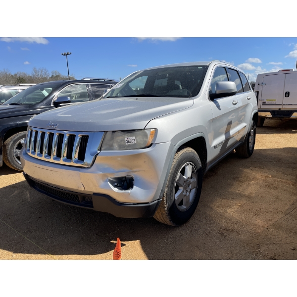 2011 JEEP GRAND CHEROKEE SUV
