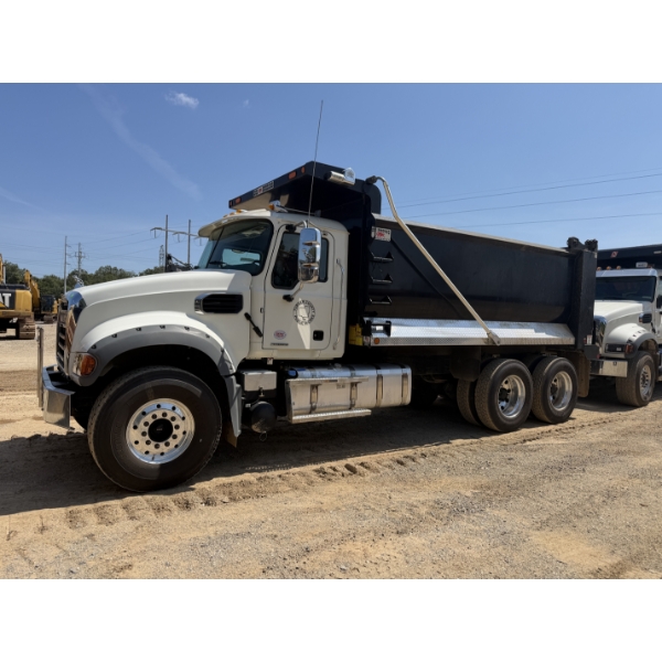 2026 MACK GR64F Dump Truck