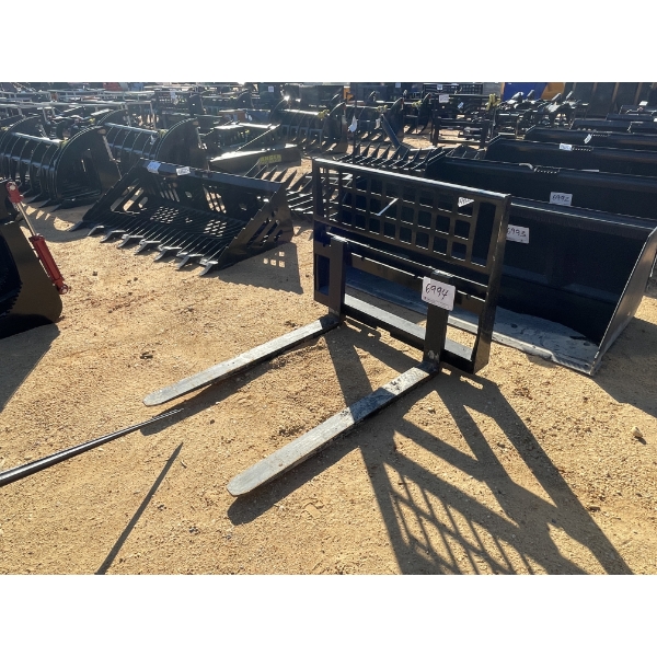 48" PALLET FORK ASSEMBLY, fits skid steer loader