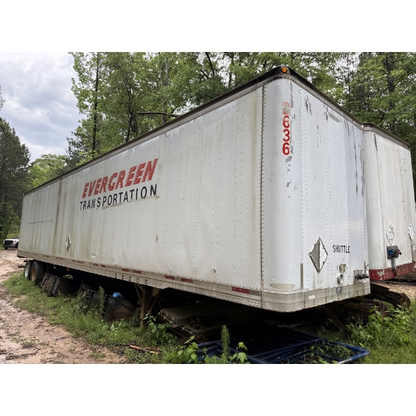 1998 TRAILMOBILE  Dry Van Trailer