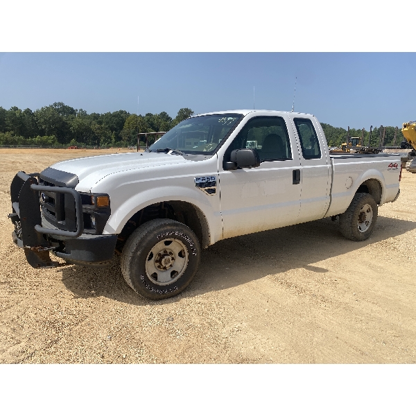2008 FORD F250 XL Pickup Truck