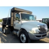 Image 2 : 2014 INTERNATIONAL 4300 Dump Truck
