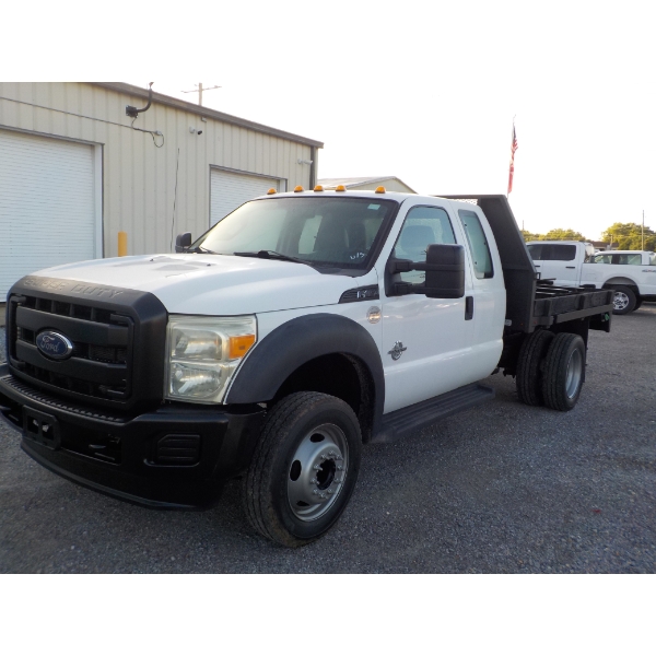 2015 FORD F450 Flatbed Truck