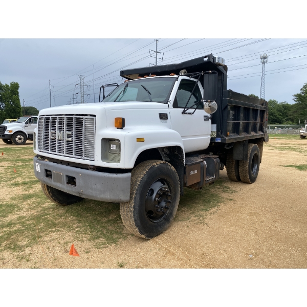 2002 GMC C7500 Dump Truck