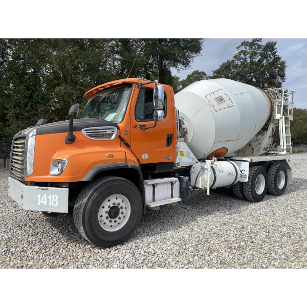 2017 FREIGHTLINER 114SD Concrete Mixer / Pump Truck