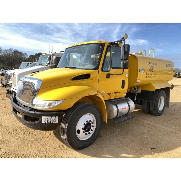 2019 INTERNATIONAL DURASTAR 4300 Water Truck