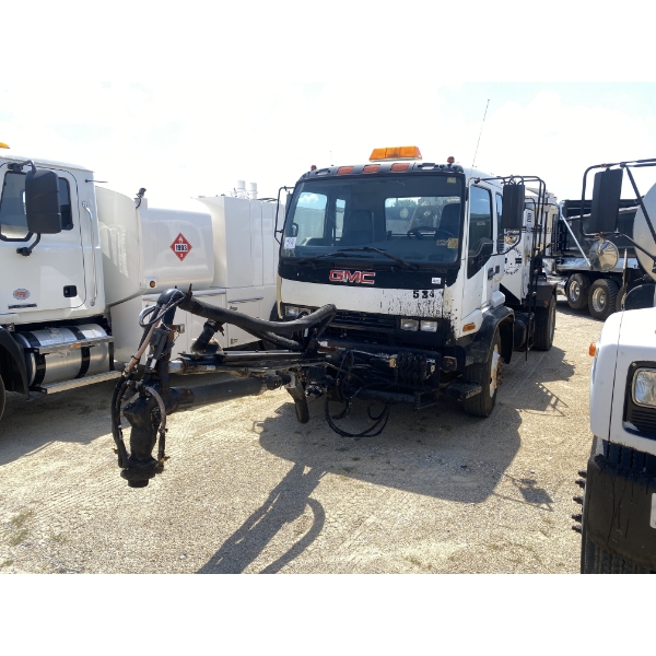 2002 GMC T7500 POTHOLE PATCHER Asphalt Distributor Truck