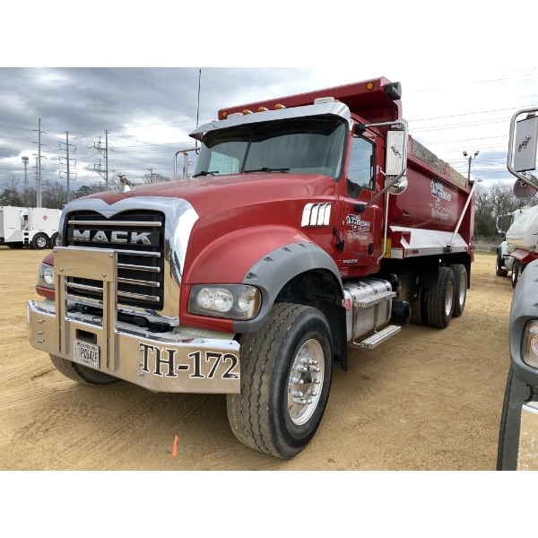 2017 MACK GU713 Dump Truck