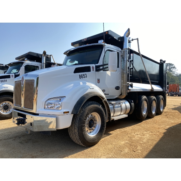 2022 KENWORTH T880 Dump Truck