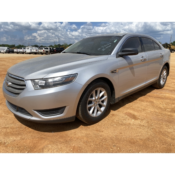 2014 FORD TAURUS Automobile