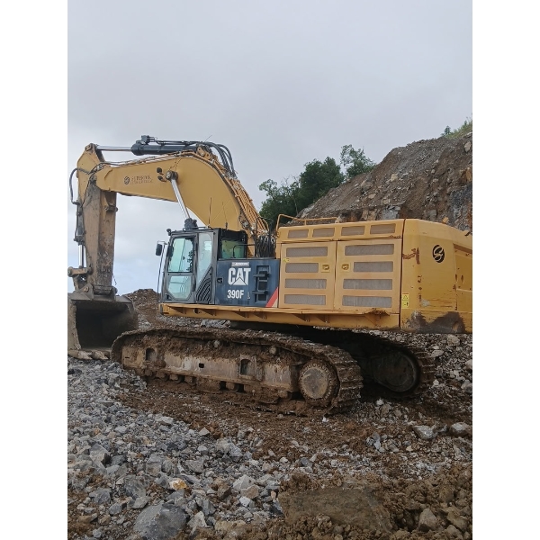 2016 CAT 390FL Excavator