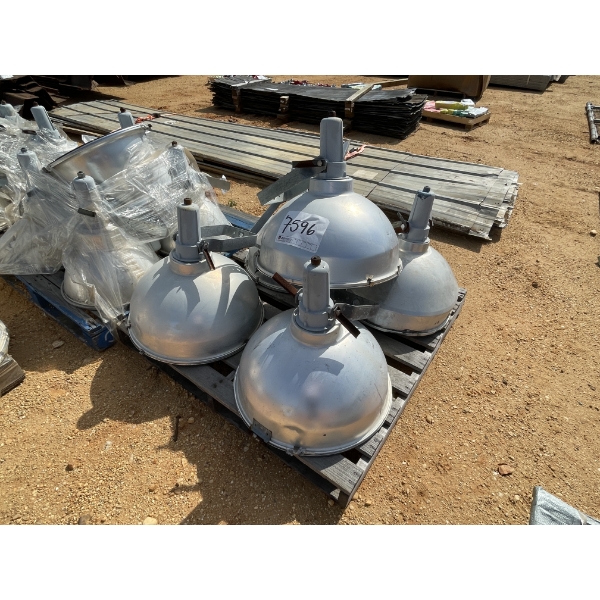 WAREHOUSE LIGHT FIXTURES (5)