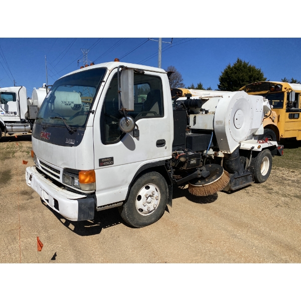 1999 GMC W4500 Sweeper Truck