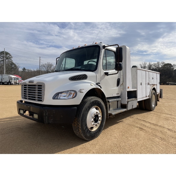 2007 FREIGHTLINER M2 Service / Mechanic Truck