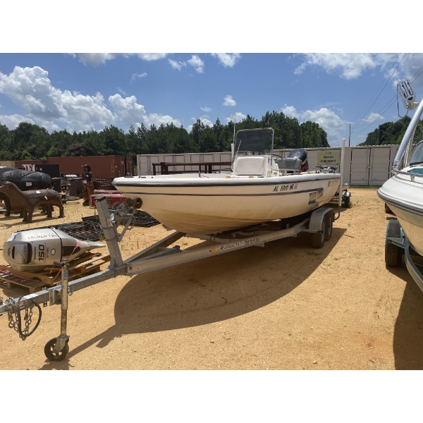 SKEETER 22FT CENTER CONSOLE