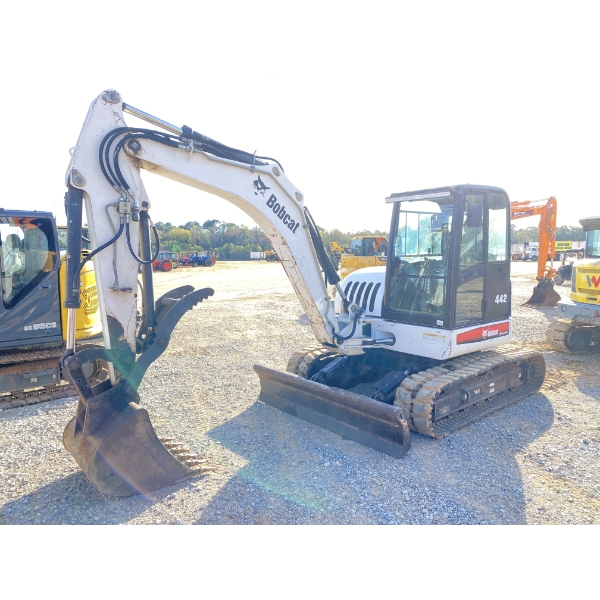 2006 BOBCAT 442C Excavator